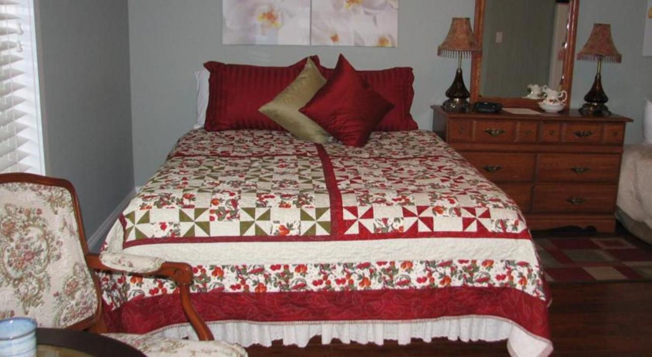 Chesterfield Inn Kelowna Zimmer foto