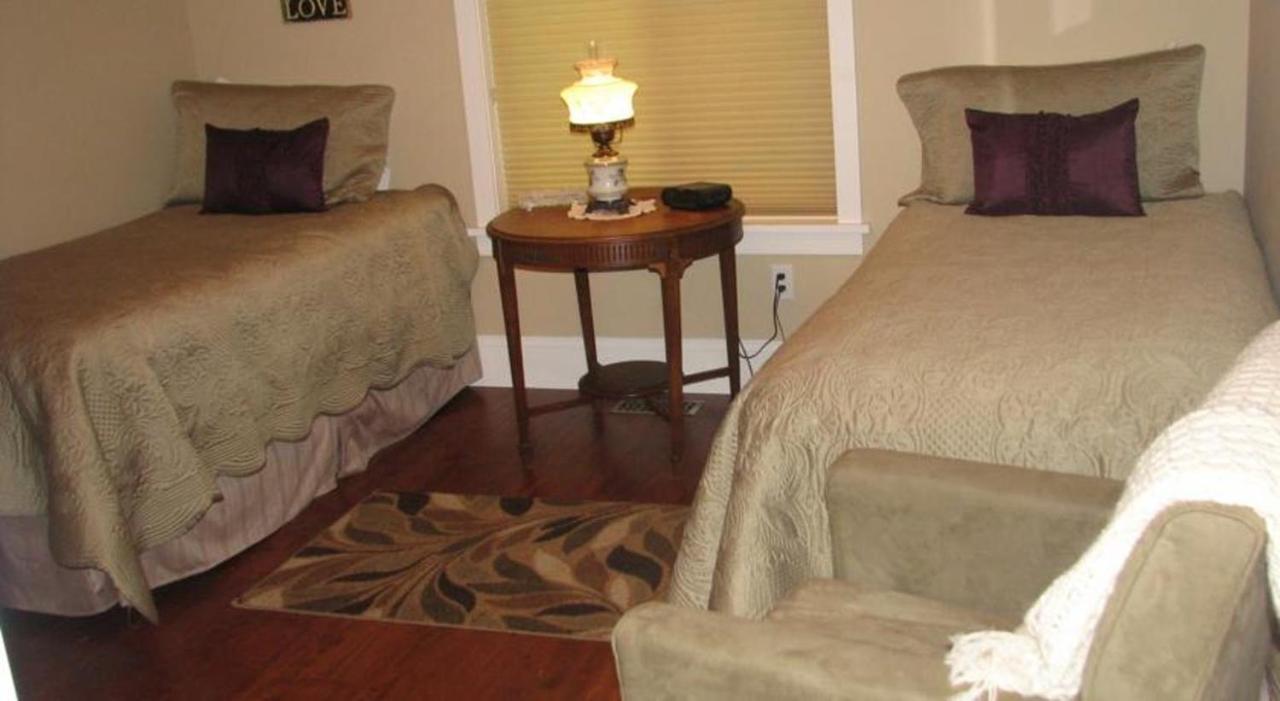 Chesterfield Inn Kelowna Zimmer foto